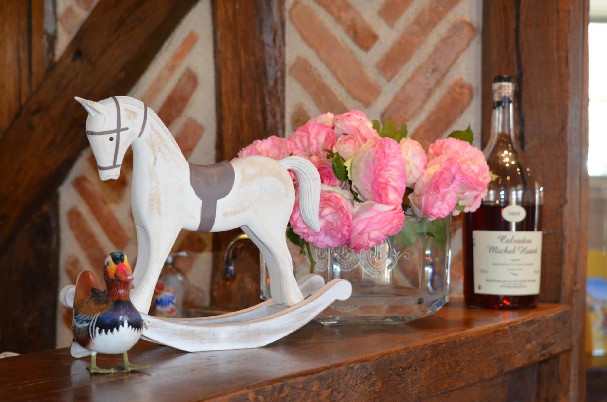 Logis Hotel Auberge Du Cheval Blanc Yvoy-le-Marron Bagian luar foto