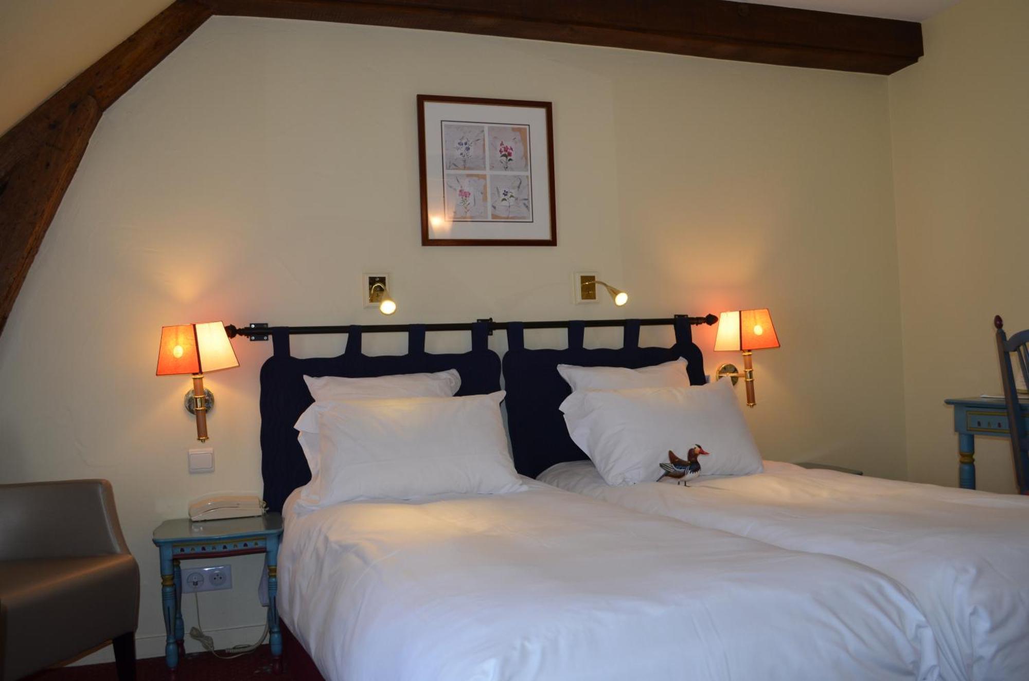 Logis Hotel Auberge Du Cheval Blanc Yvoy-le-Marron Bagian luar foto